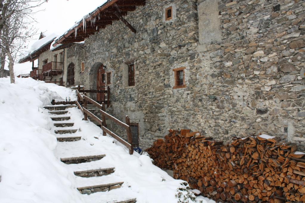Agriturismo Barba Gust Cesana Torinese Exterior photo
