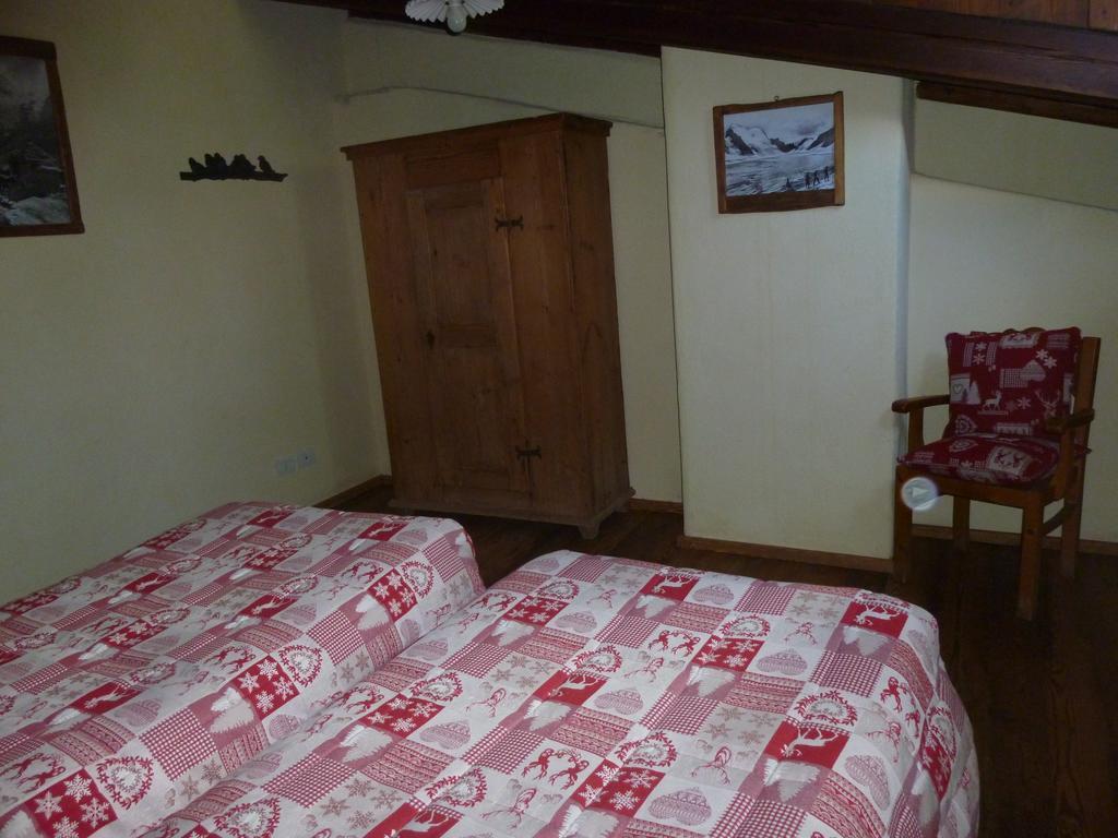 Agriturismo Barba Gust Cesana Torinese Exterior photo