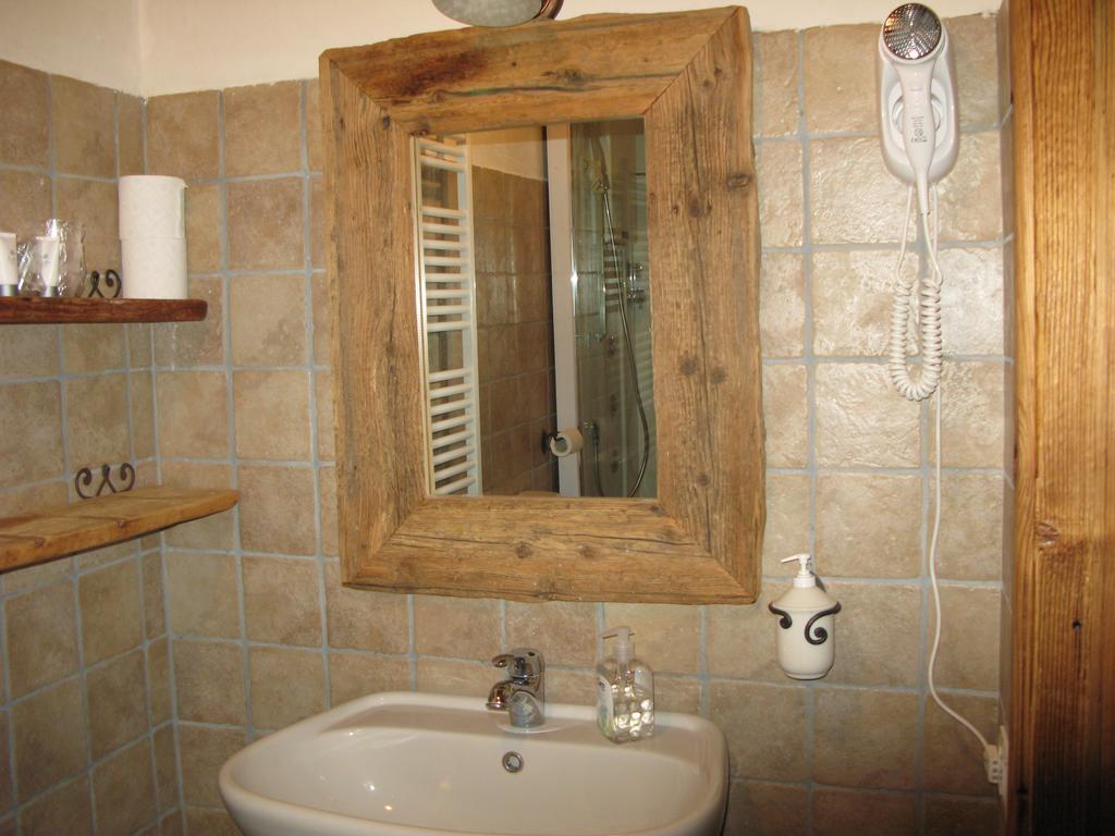 Agriturismo Barba Gust Cesana Torinese Exterior photo